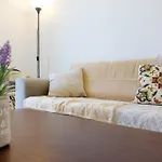 Spacious Seaview Apartment In Heraklion